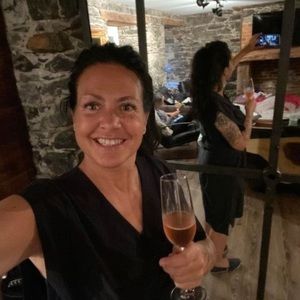 Meet your Posher, Caroline